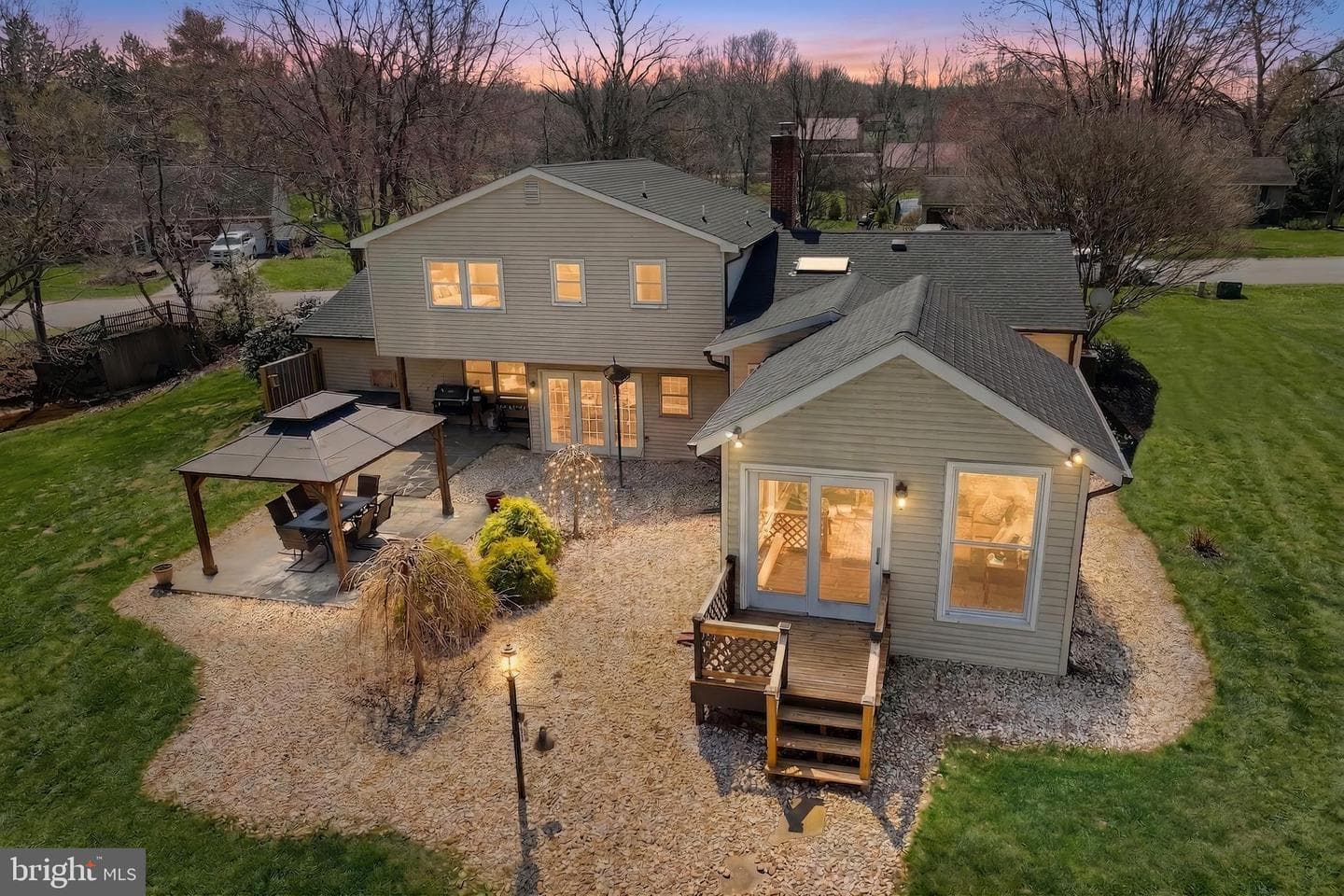 18 Sheffield Drive photo 2