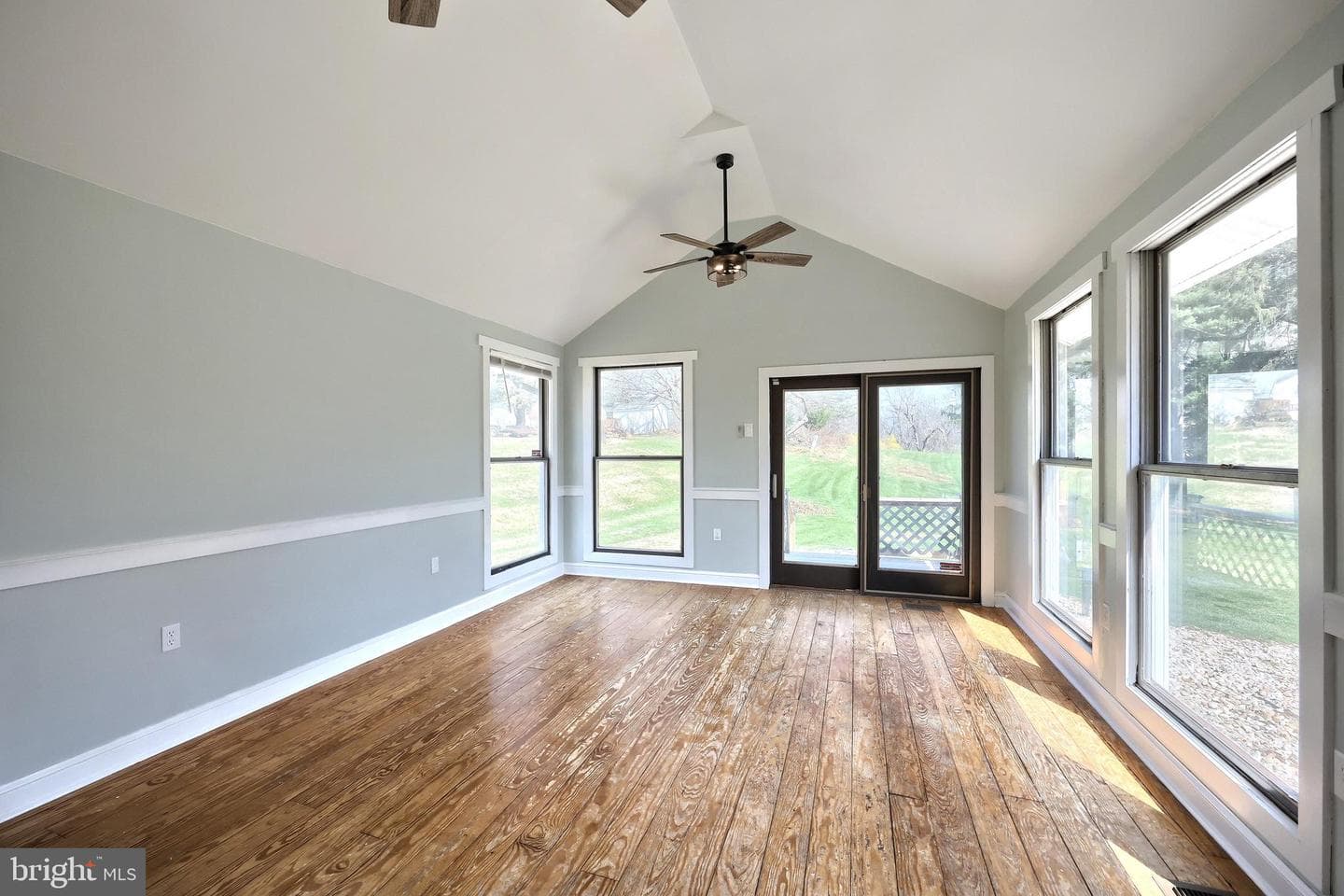 18 Sheffield Drive photo 38