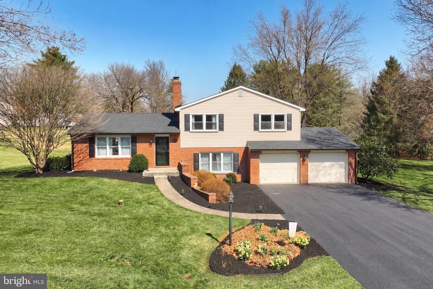 18 Sheffield Drive photo 4