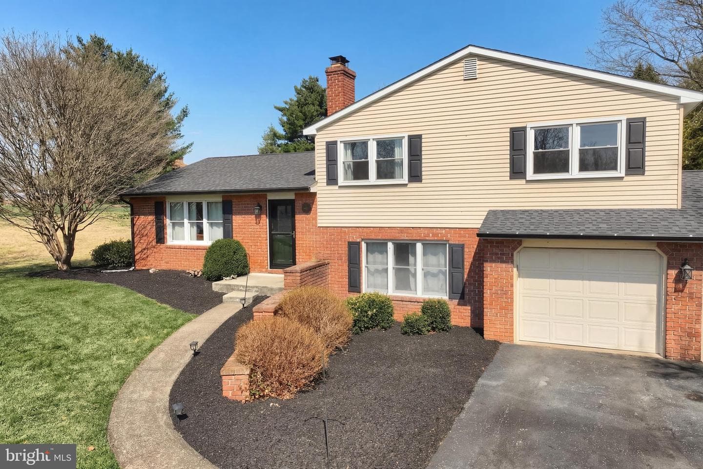 18 Sheffield Drive photo 5