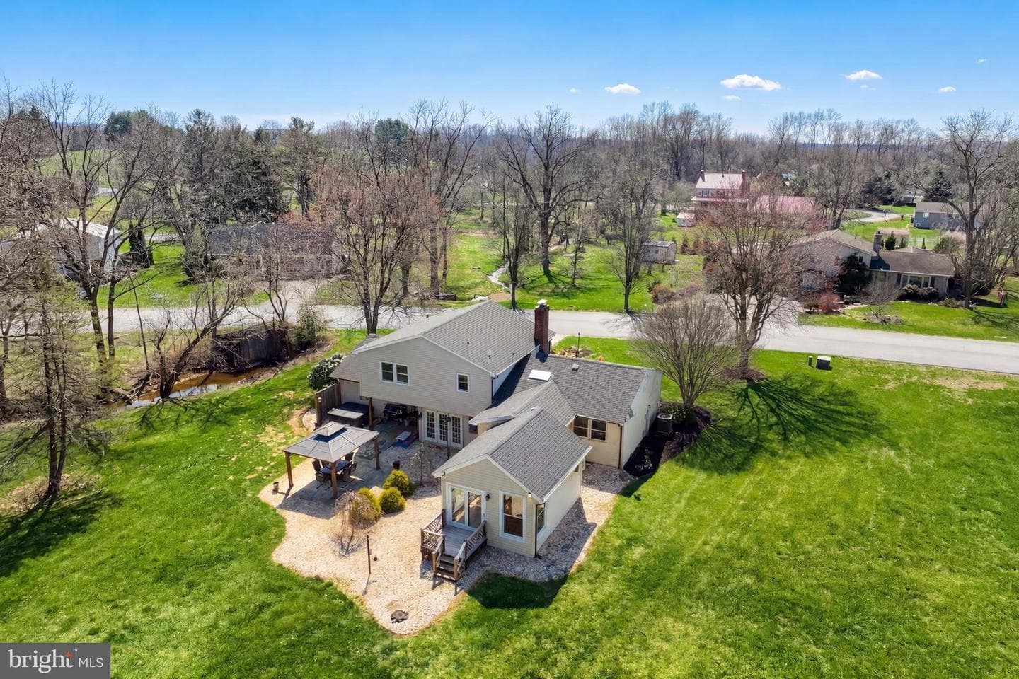 18 Sheffield Drive photo 8