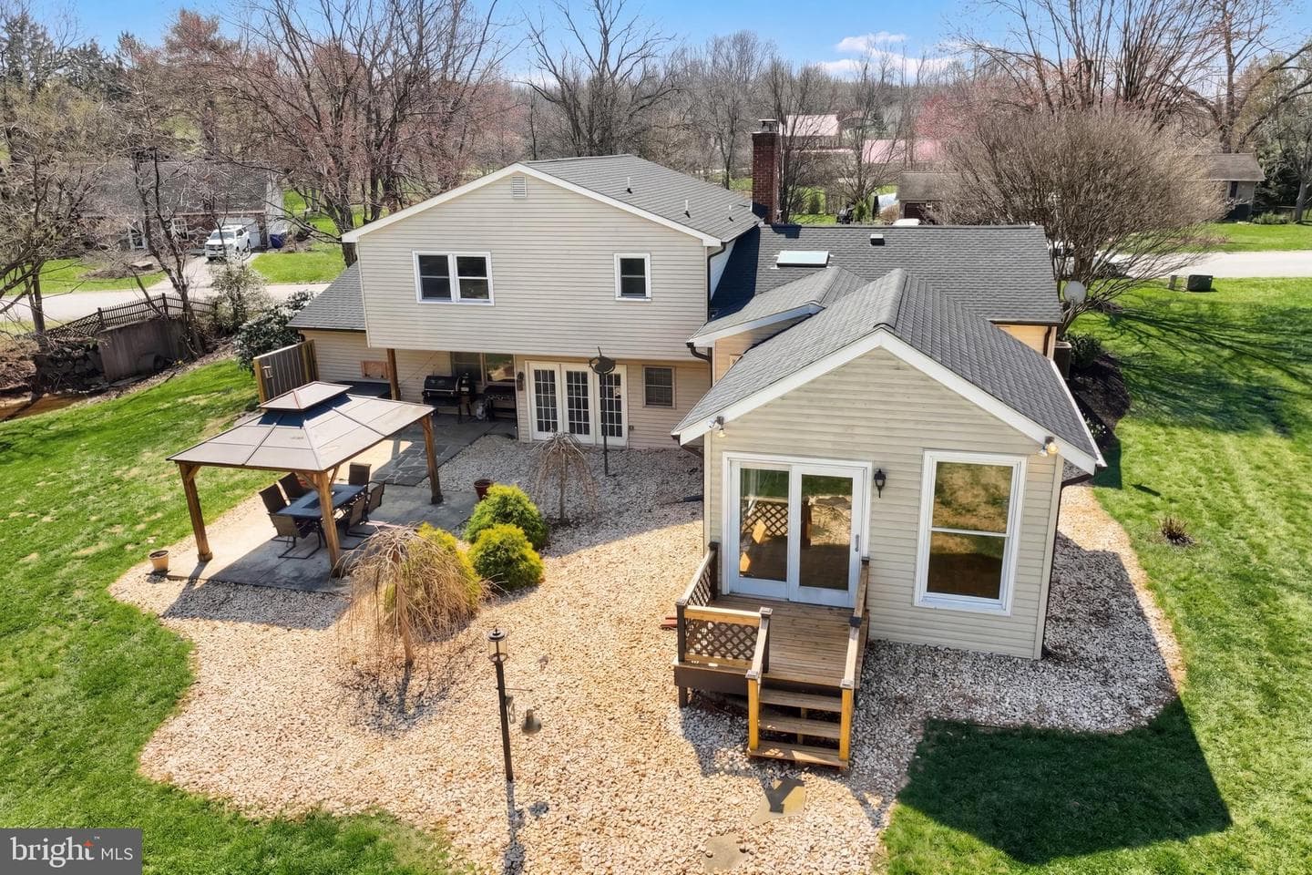 18 Sheffield Drive photo 9