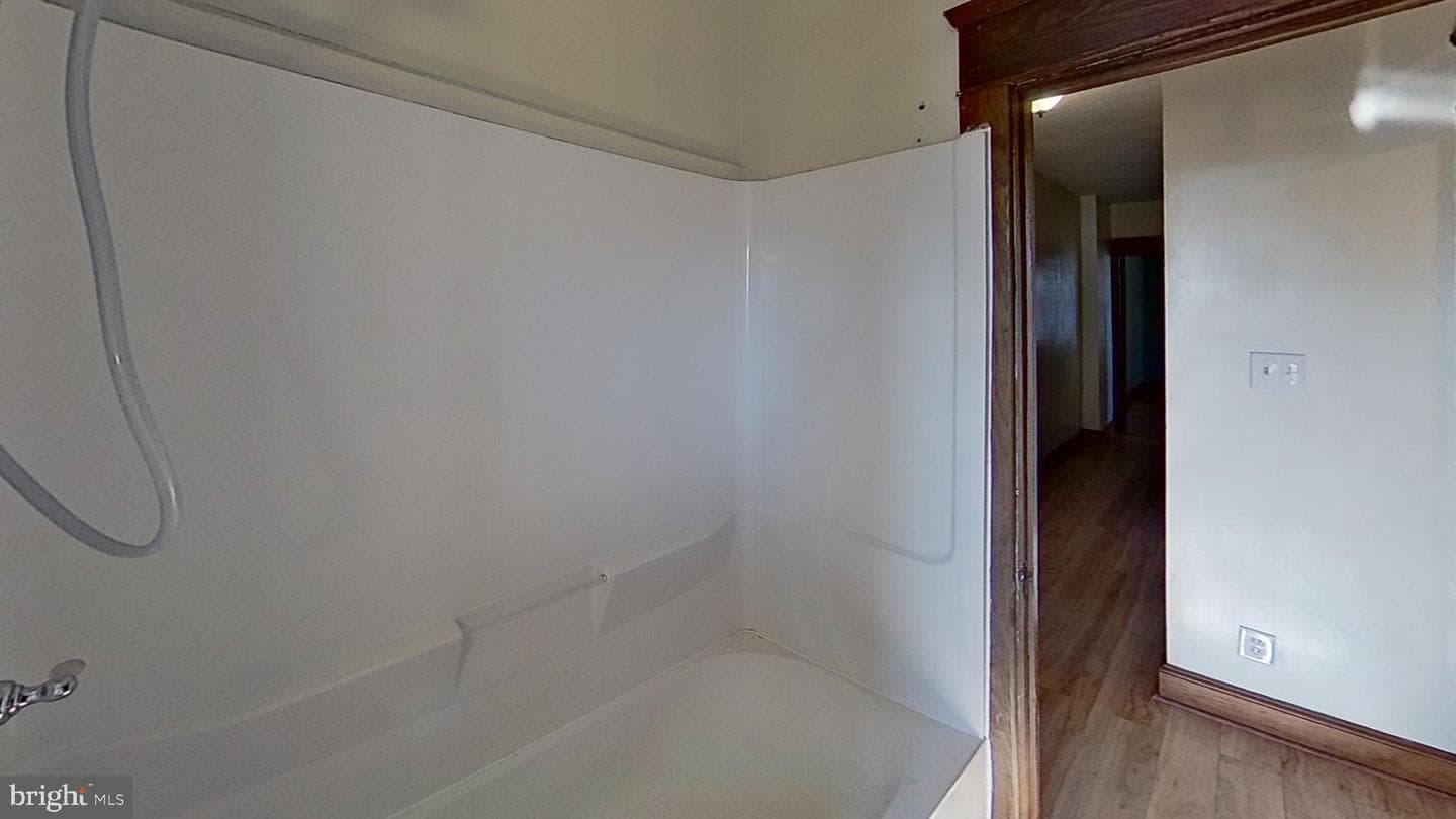171 Linden Avenue photo 10