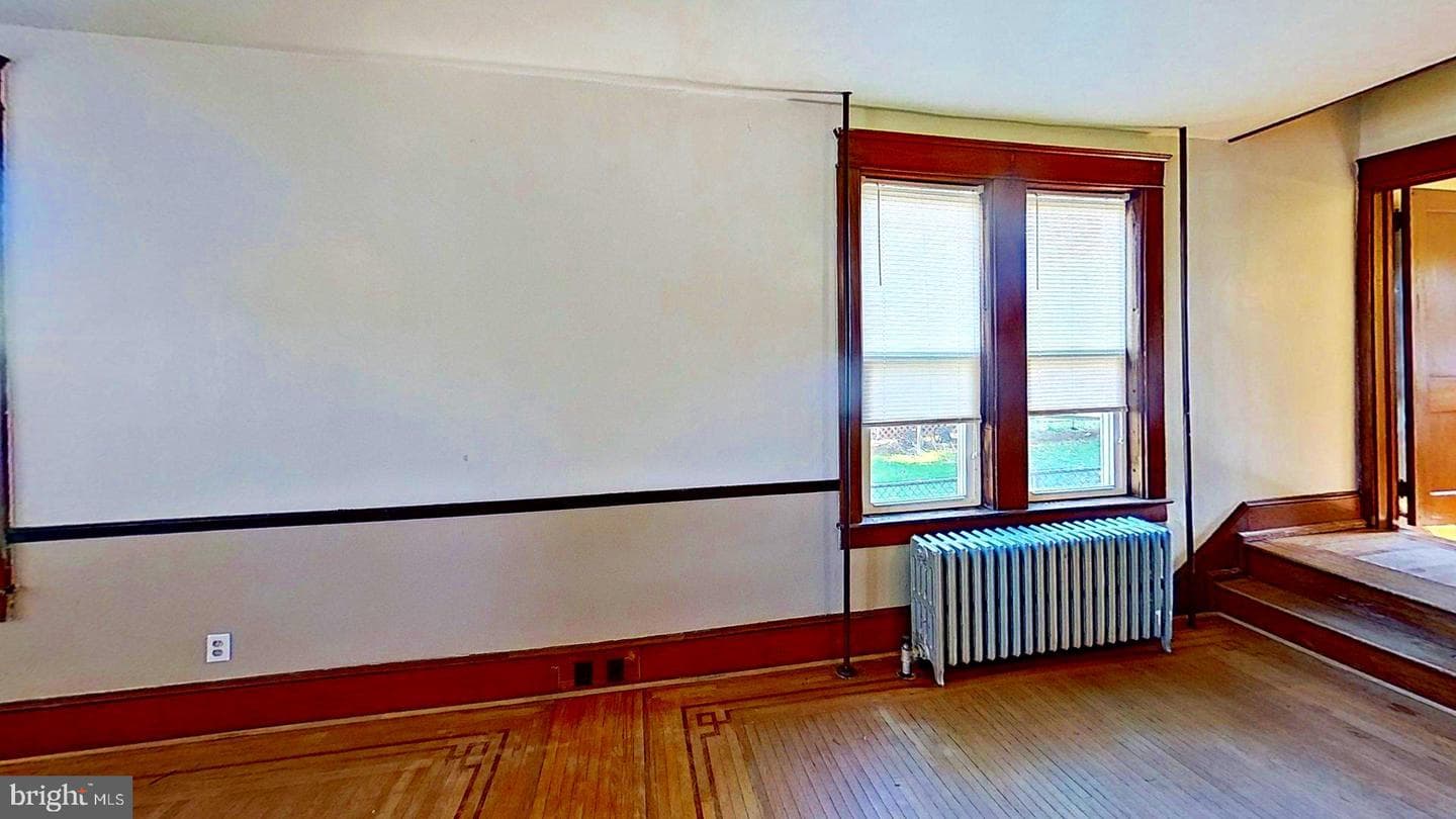 171 Linden Avenue photo 3