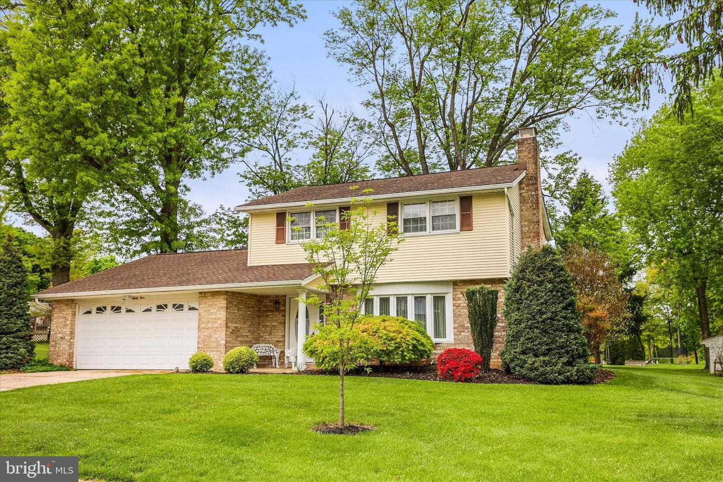 1884 Ebony Drive photo 11