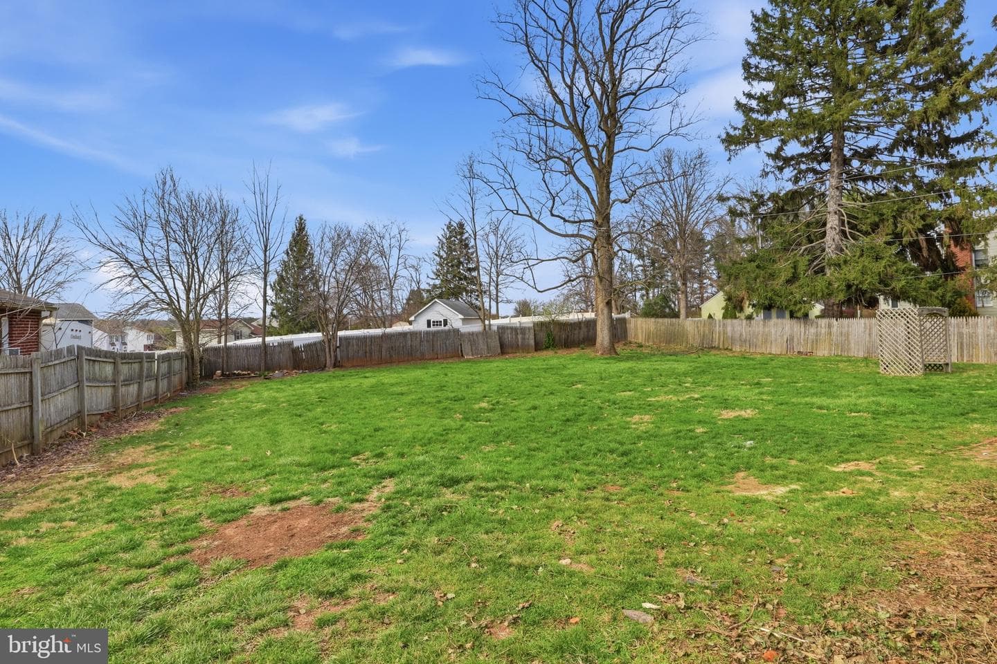 2733 Sunset Lane photo 35