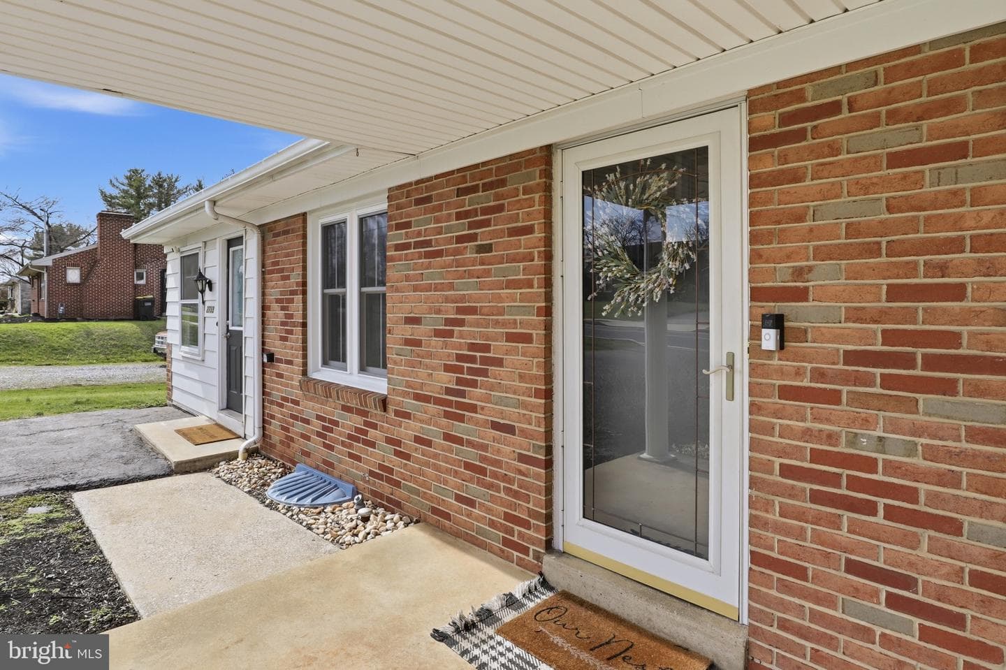 2733 Sunset Lane photo 5