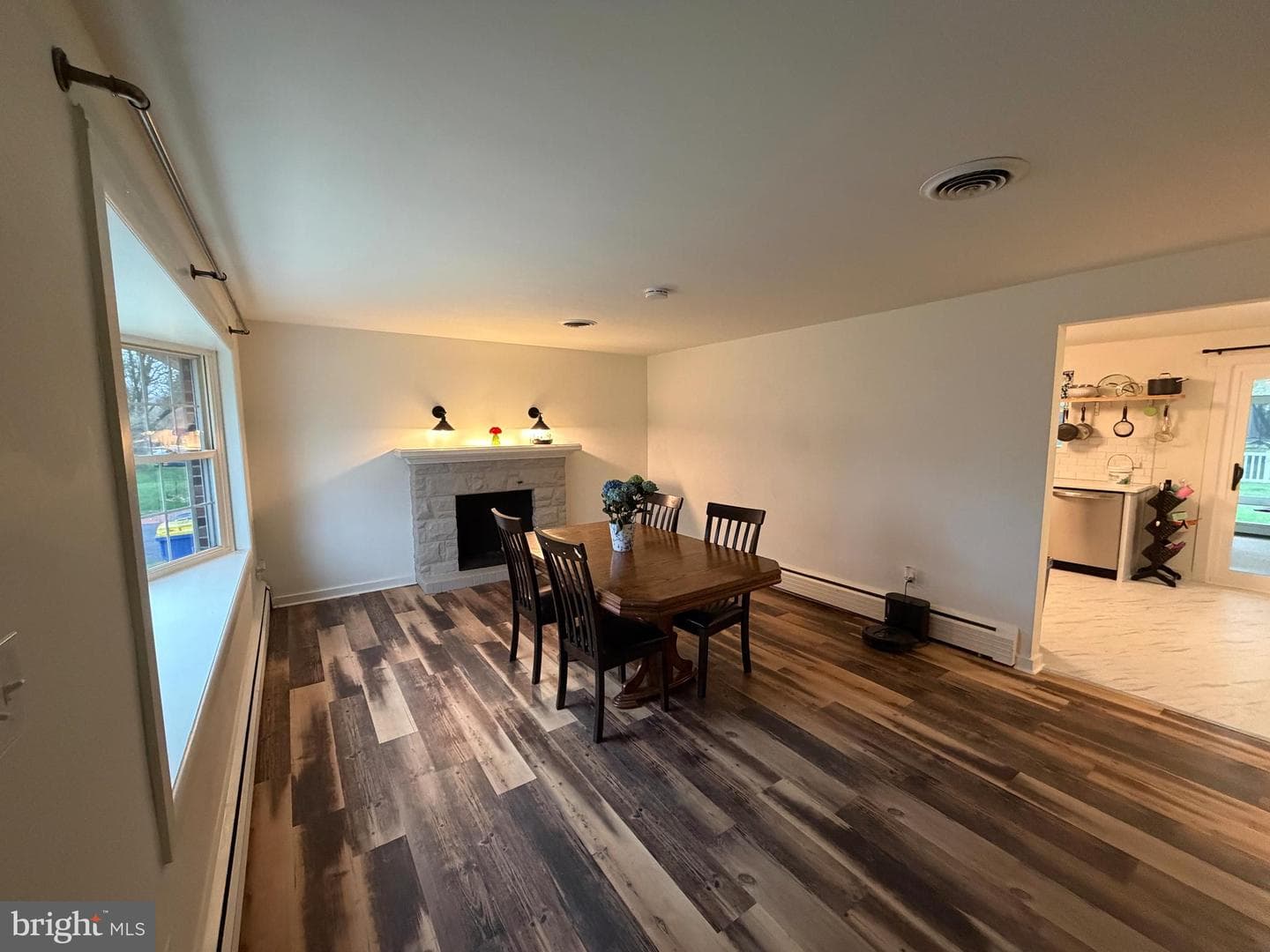 2441 Brookside Lane photo 4