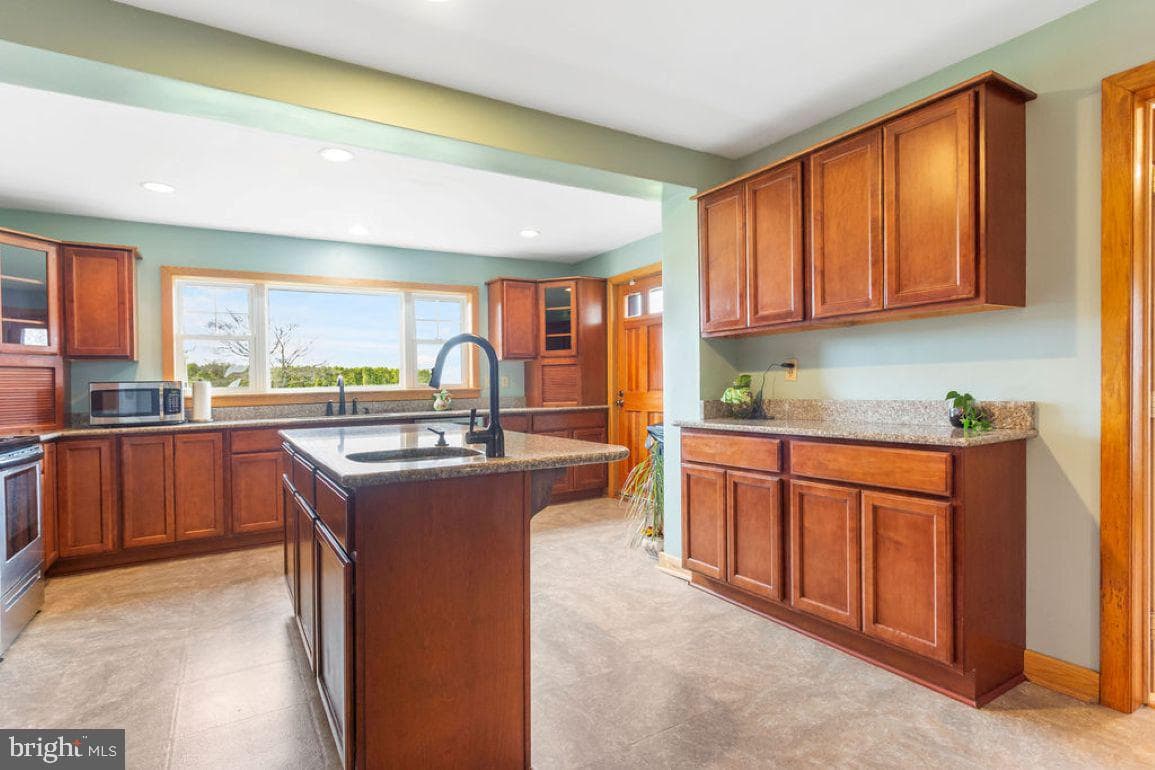 1241 Grandview Road photo 9