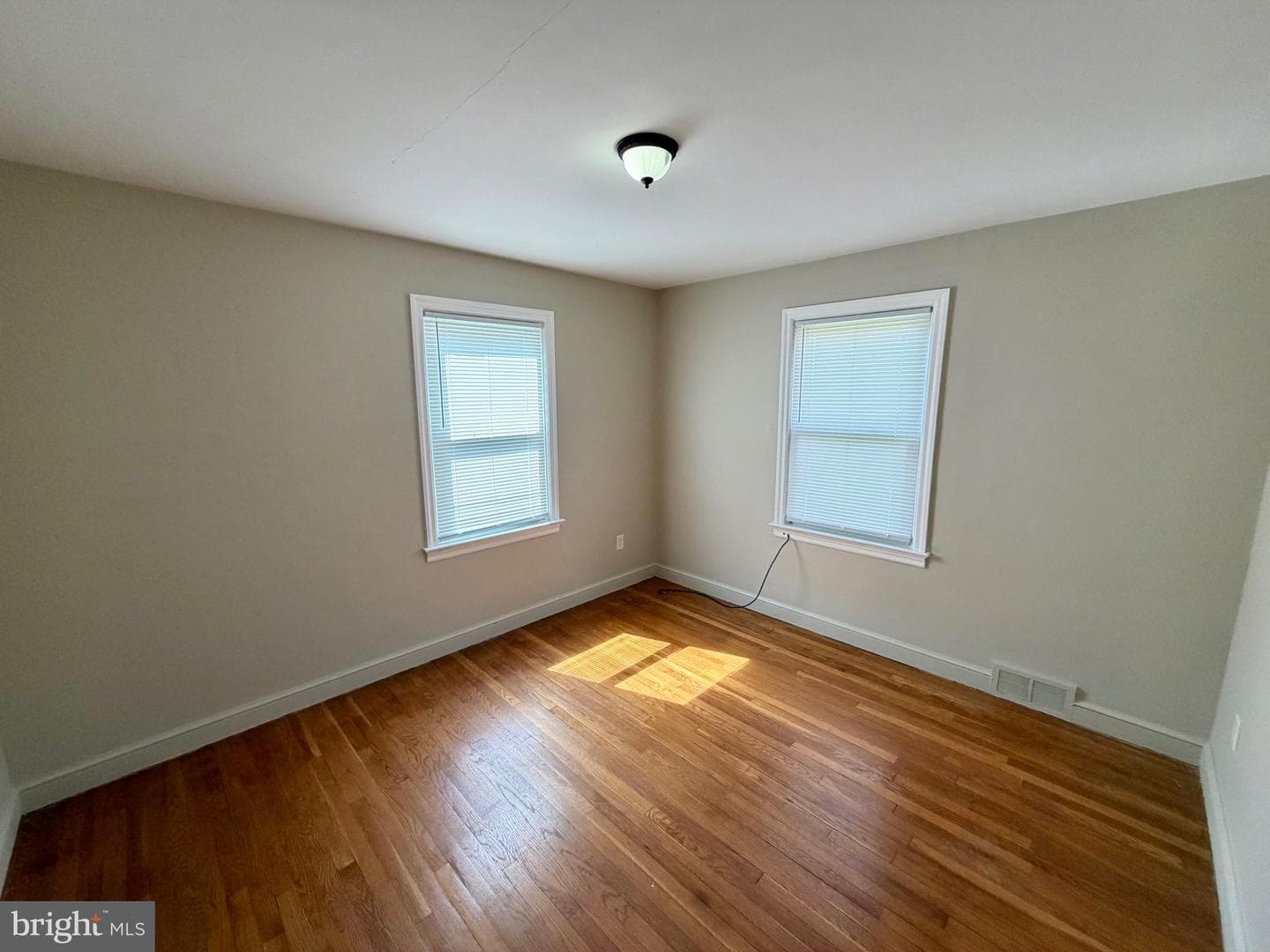 310 S Kershaw Street photo 15