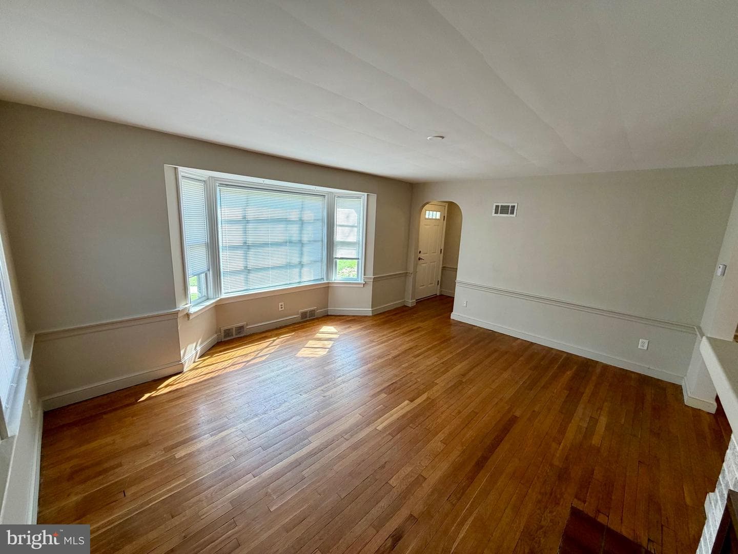 310 S Kershaw Street photo 7