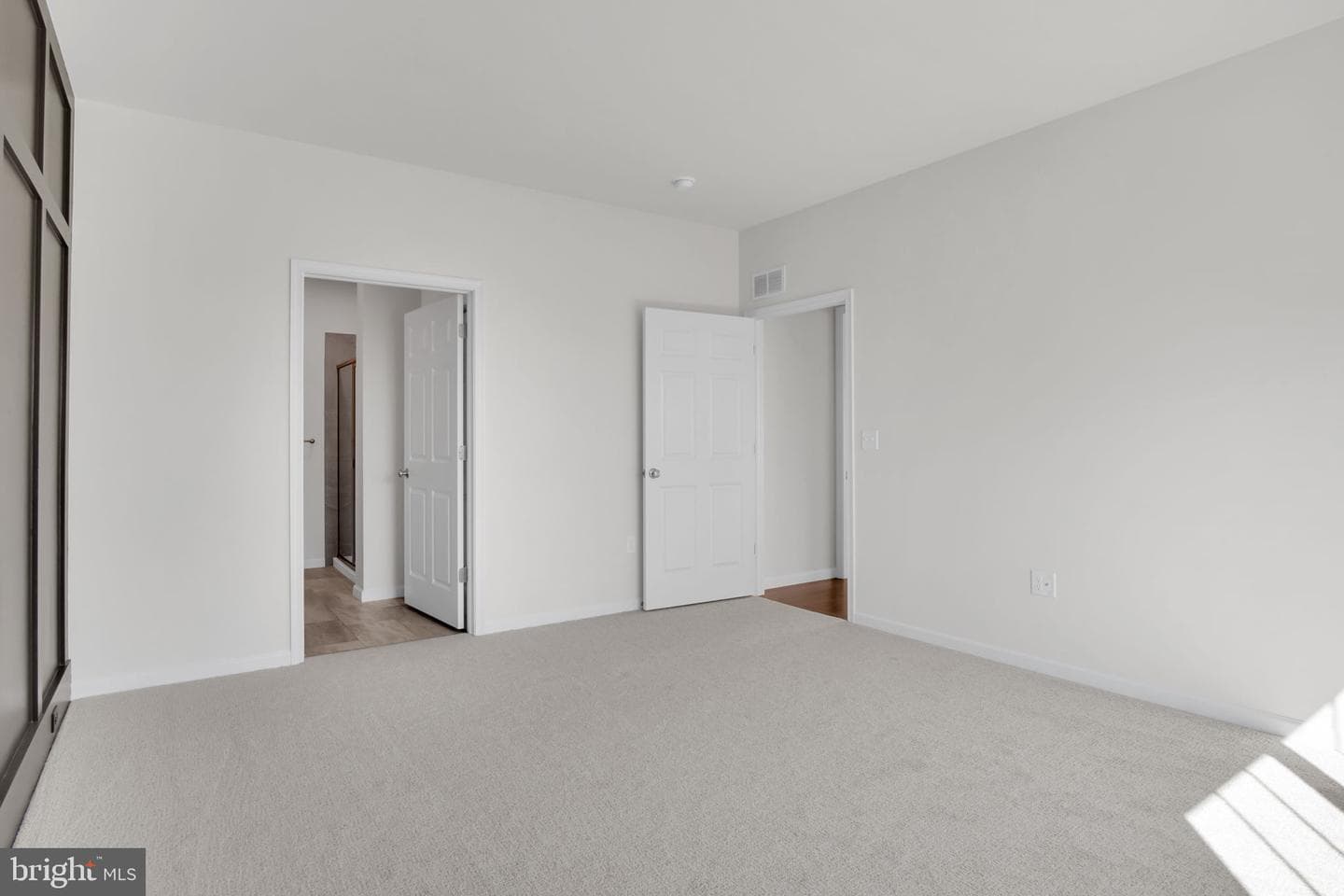 855 Shadowbrooke Drive photo 8