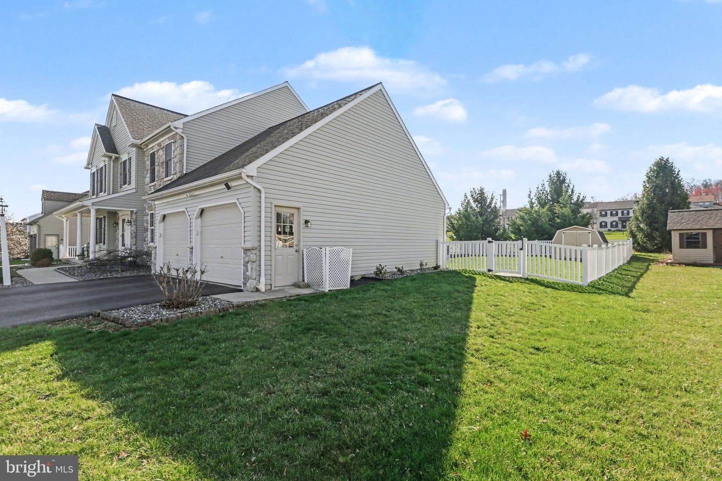 772 Rishel Drive photo 38
