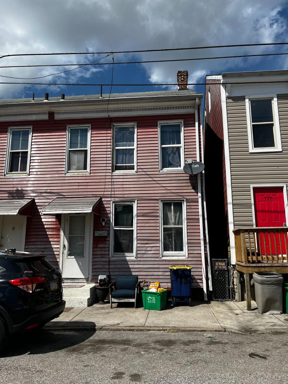 715 E Clarke Ave photo 5