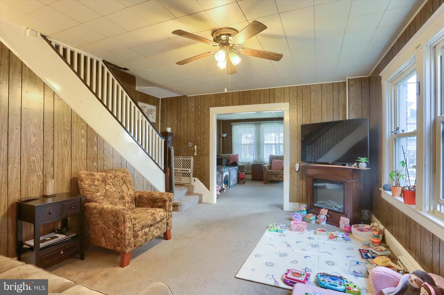 1254 W Poplar Street photo 8