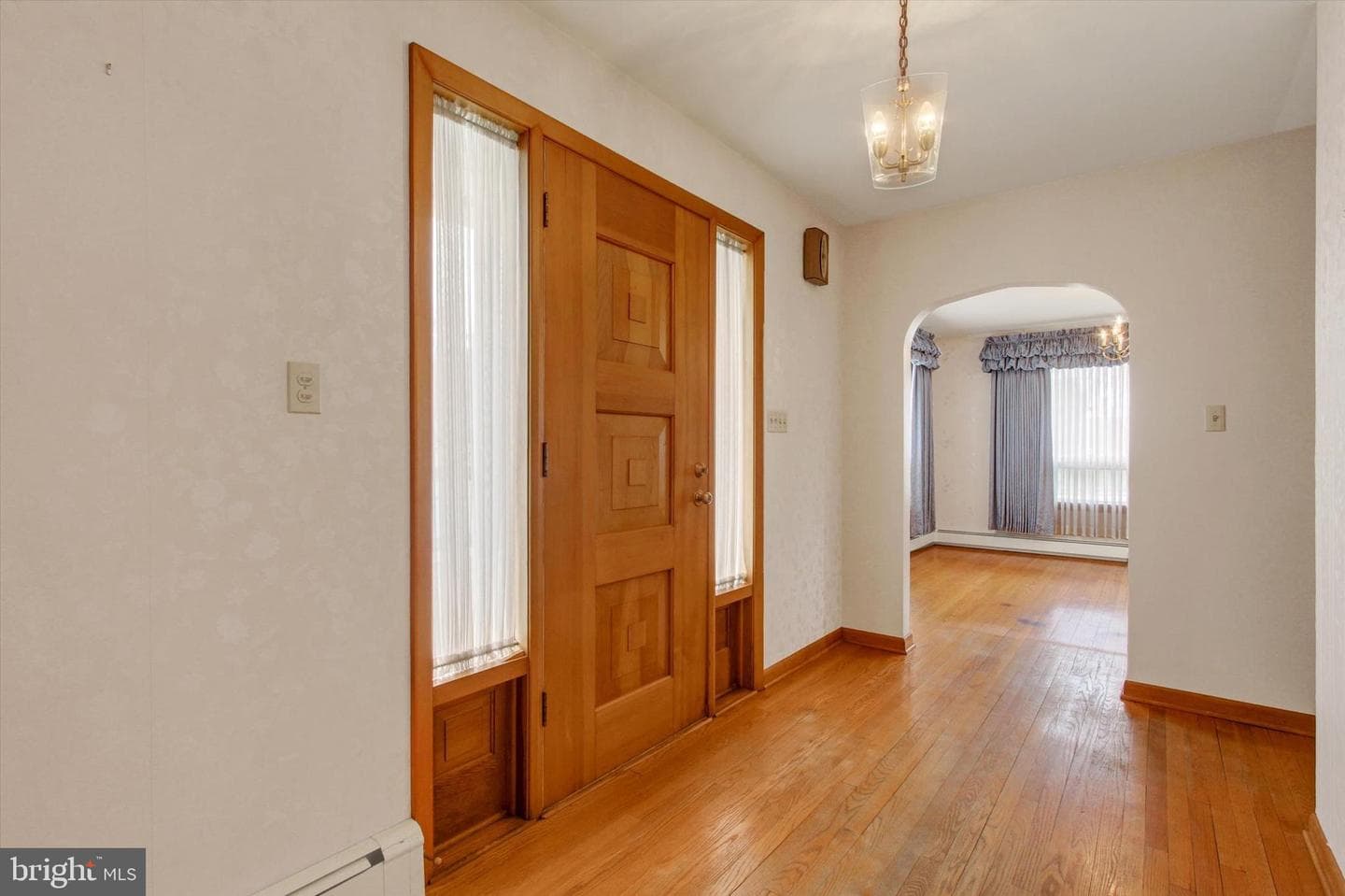 241 Charles Street photo 4