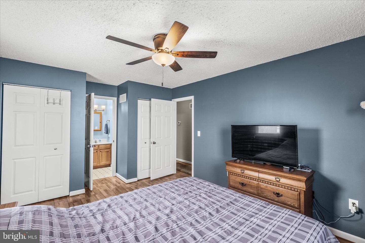 125 Winston Drive photo 16