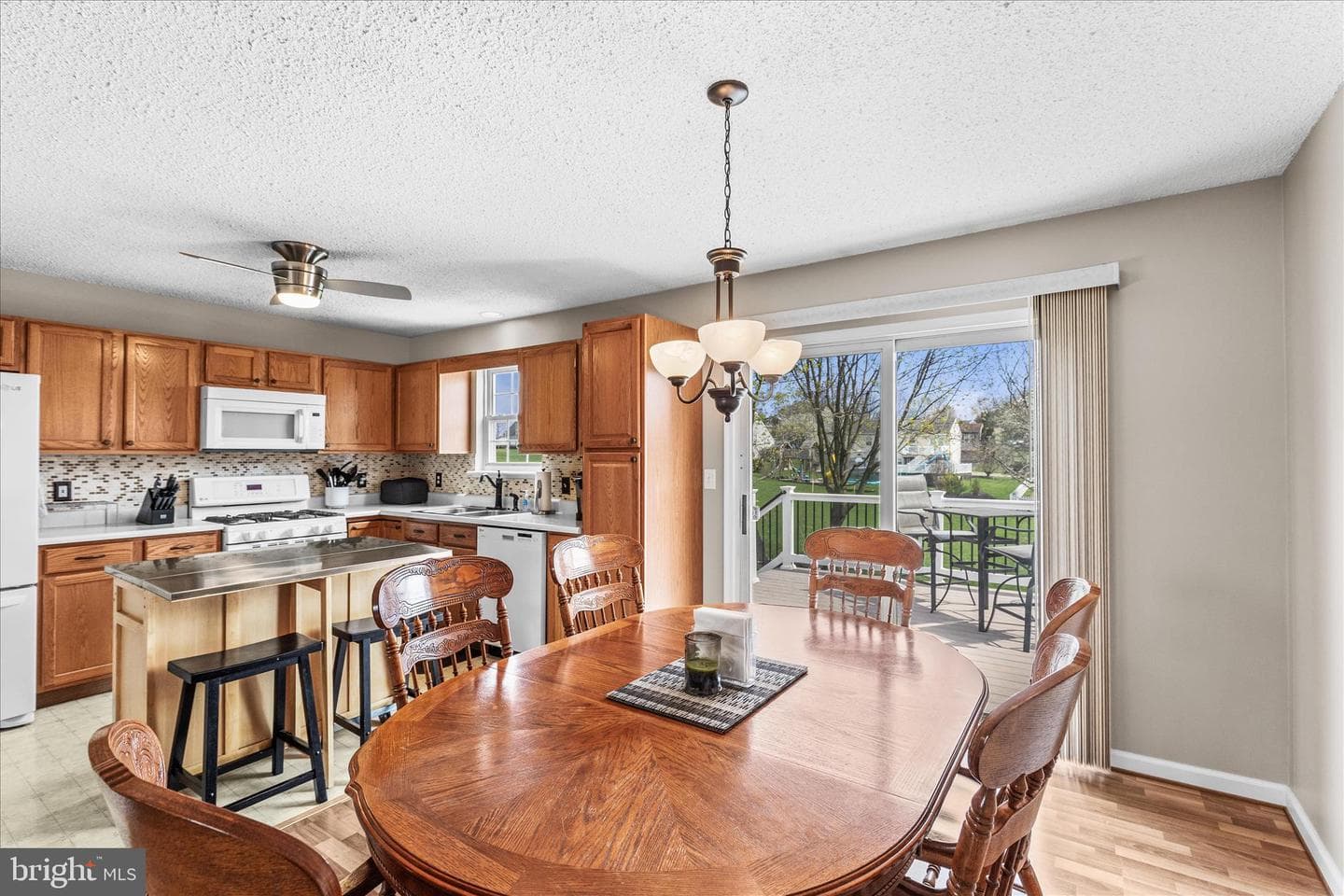 125 Winston Drive photo 9