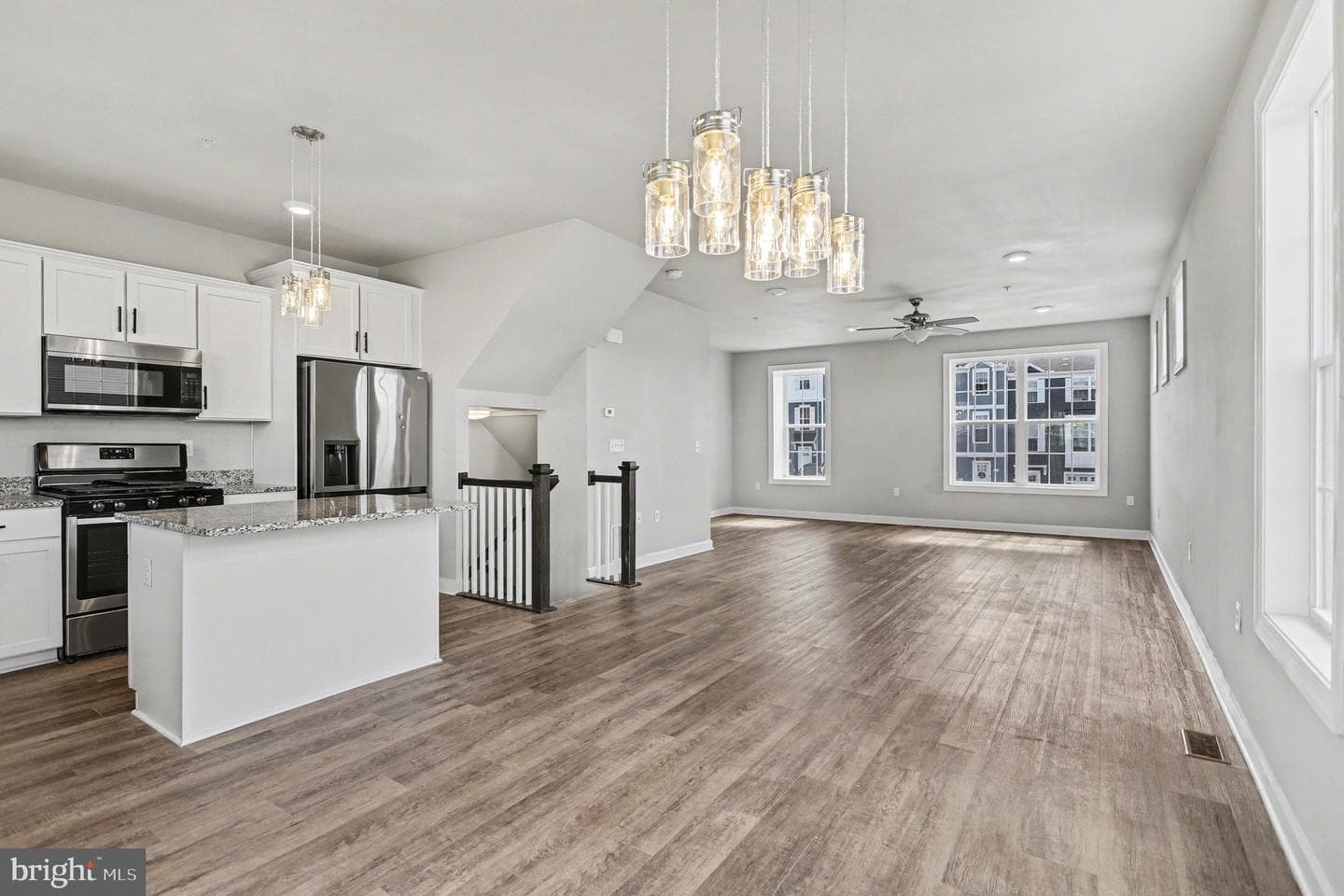 246 Hudson Boulevard photo 12