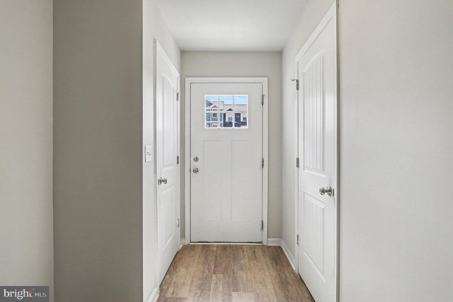 246 Hudson Boulevard photo 3