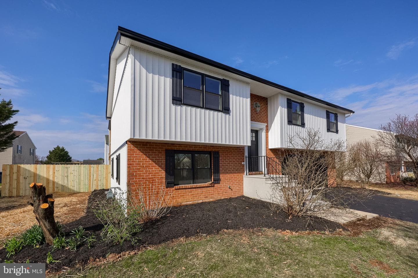 310 Kendale Road photo 38