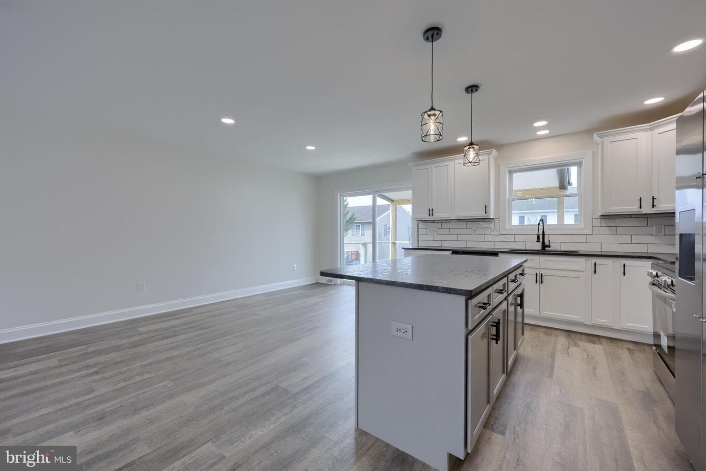 310 Kendale Road photo 9