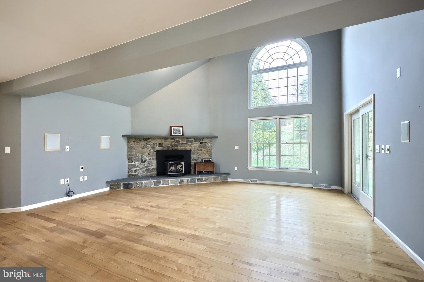 101 Fairfax Dr. photo 30