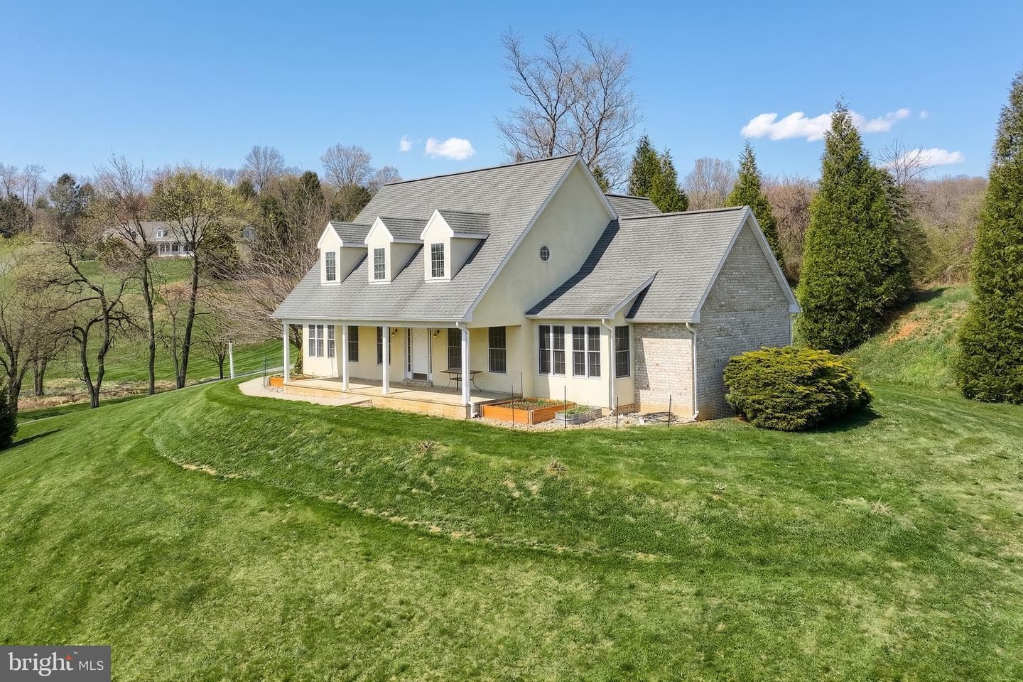 101 Fairfax Dr. photo 8