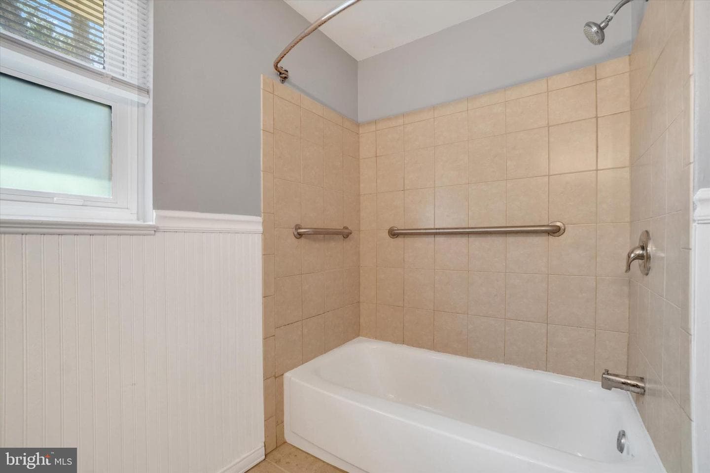 2710 Whitney Drive photo 13