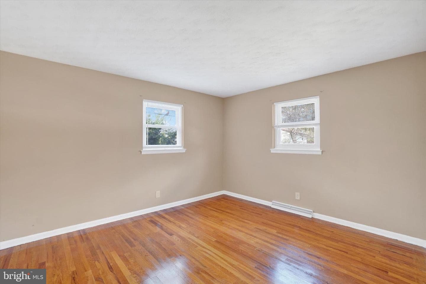 2710 Whitney Drive photo 16