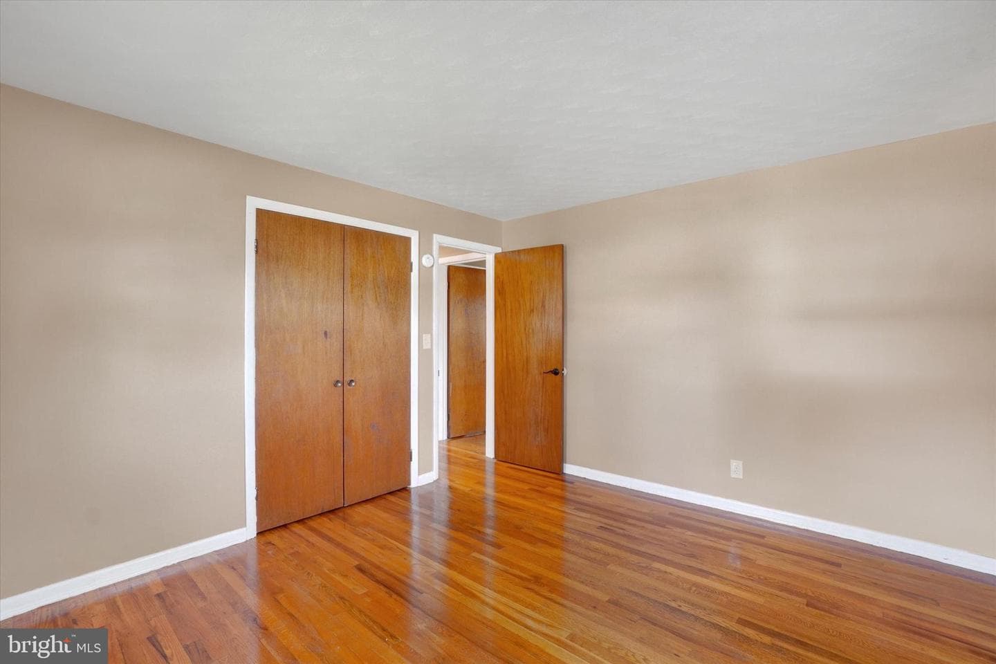 2710 Whitney Drive photo 17