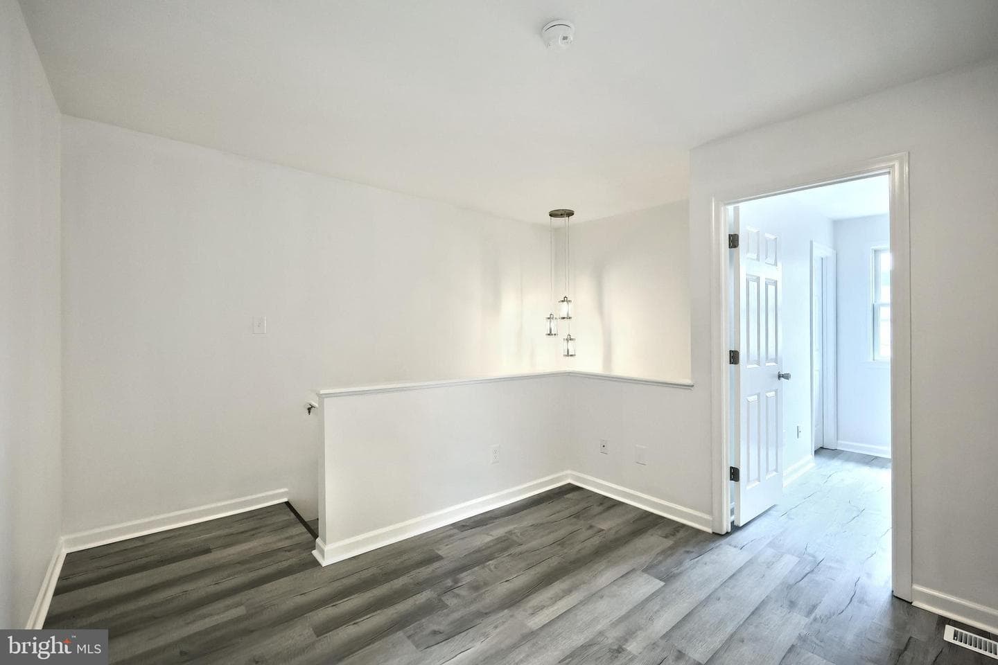 413 Springbrook Court photo 19