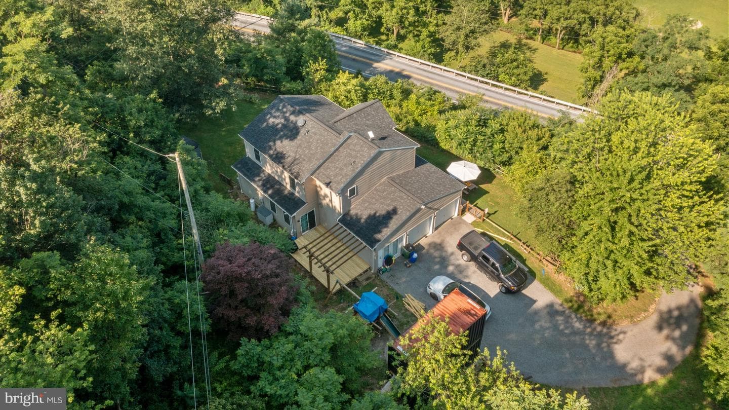 1903 Hain Road photo 4