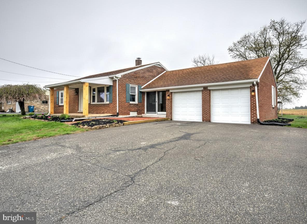 7047 Lincoln Highway W photo 28