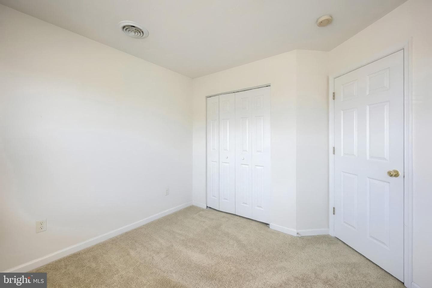53 Zachary Drive photo 20