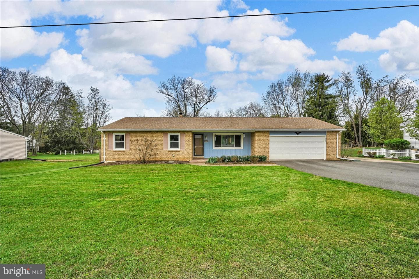 4330 Pinewood Lane