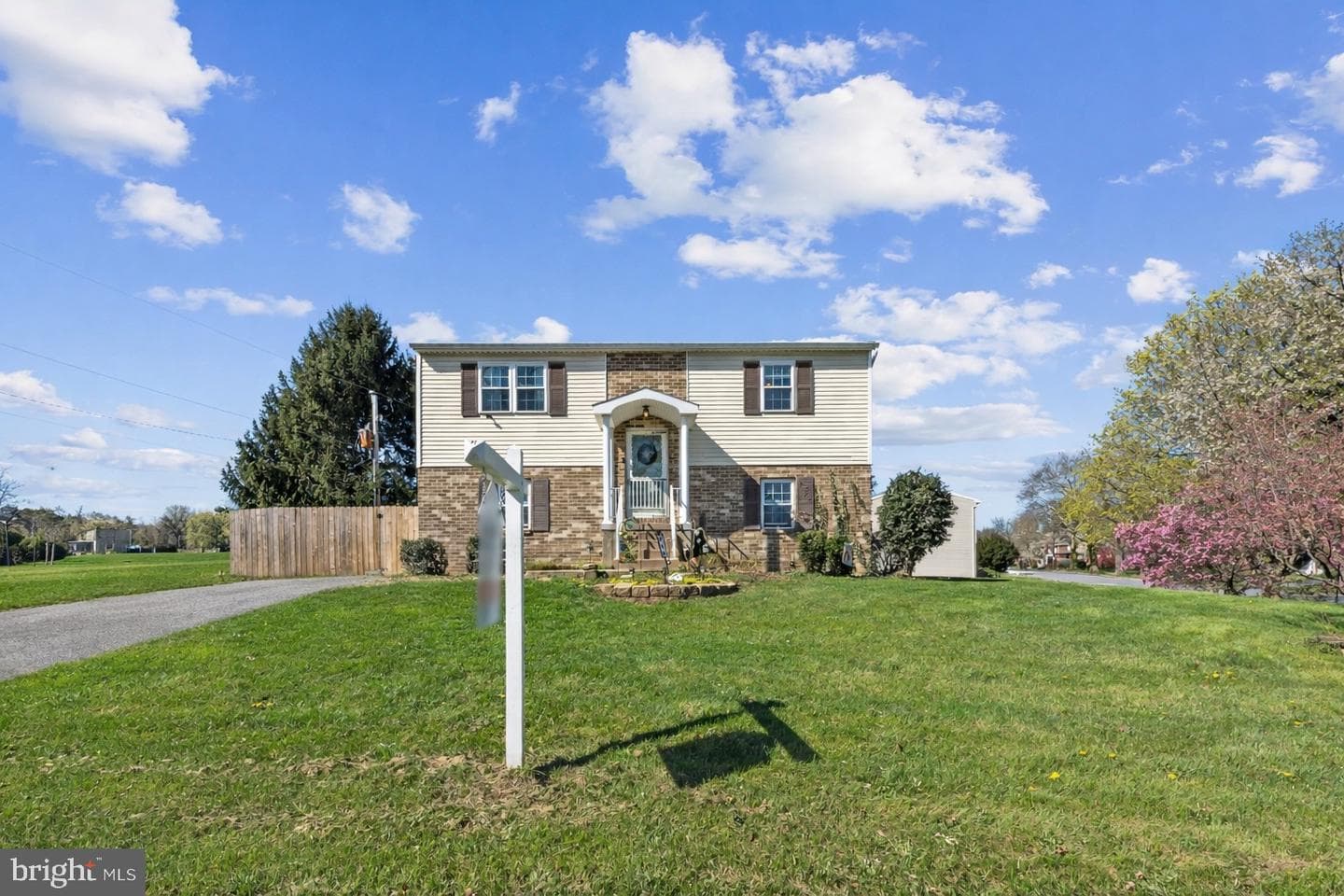 210 Wheaton Street photo 2