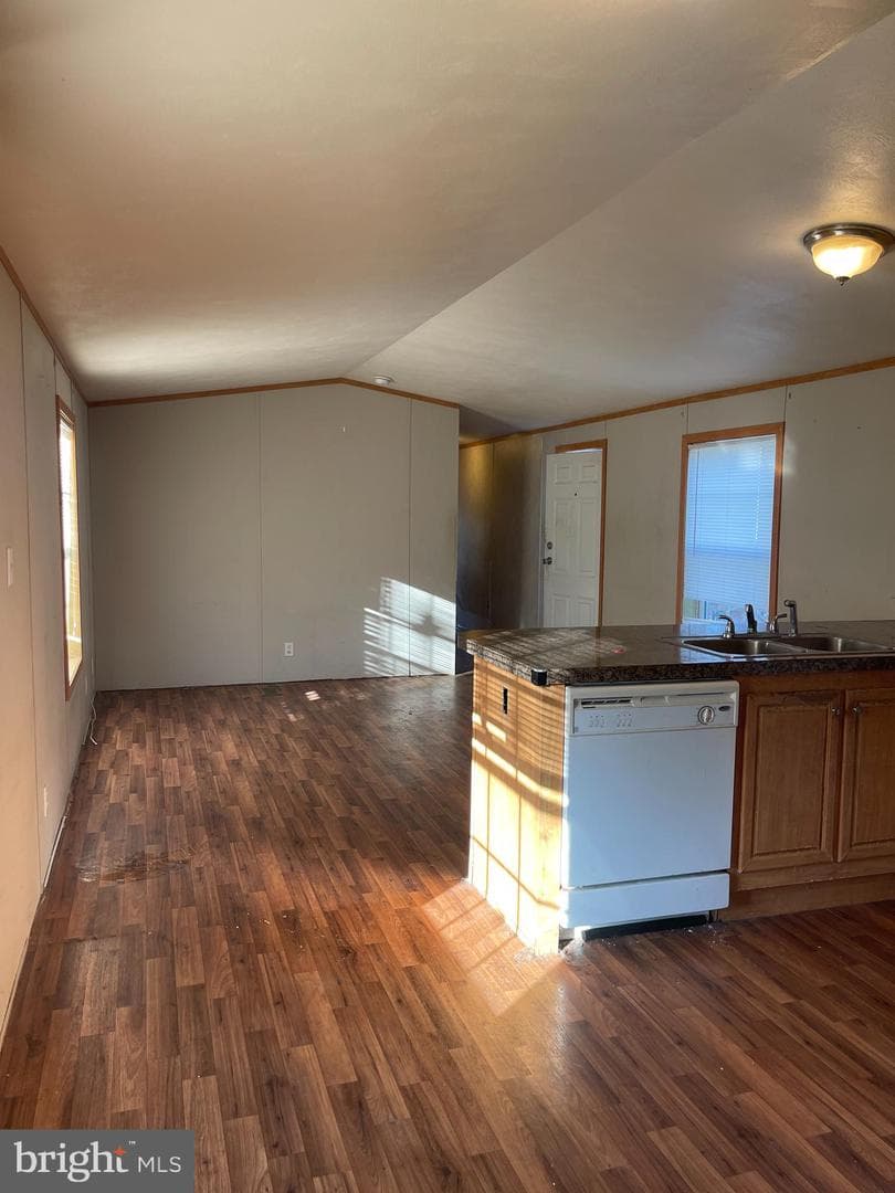155 Pawnee Avenue photo 5