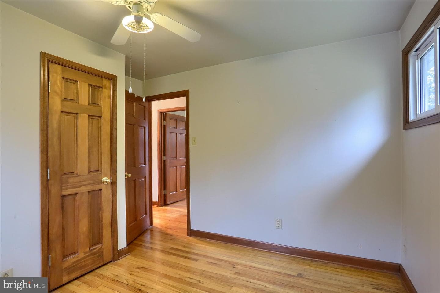 98 Pine Street photo 10