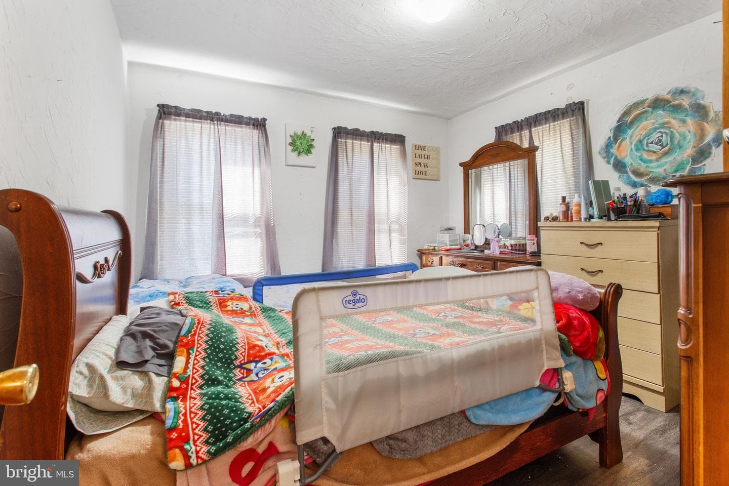 14 Fair Avenue photo 15