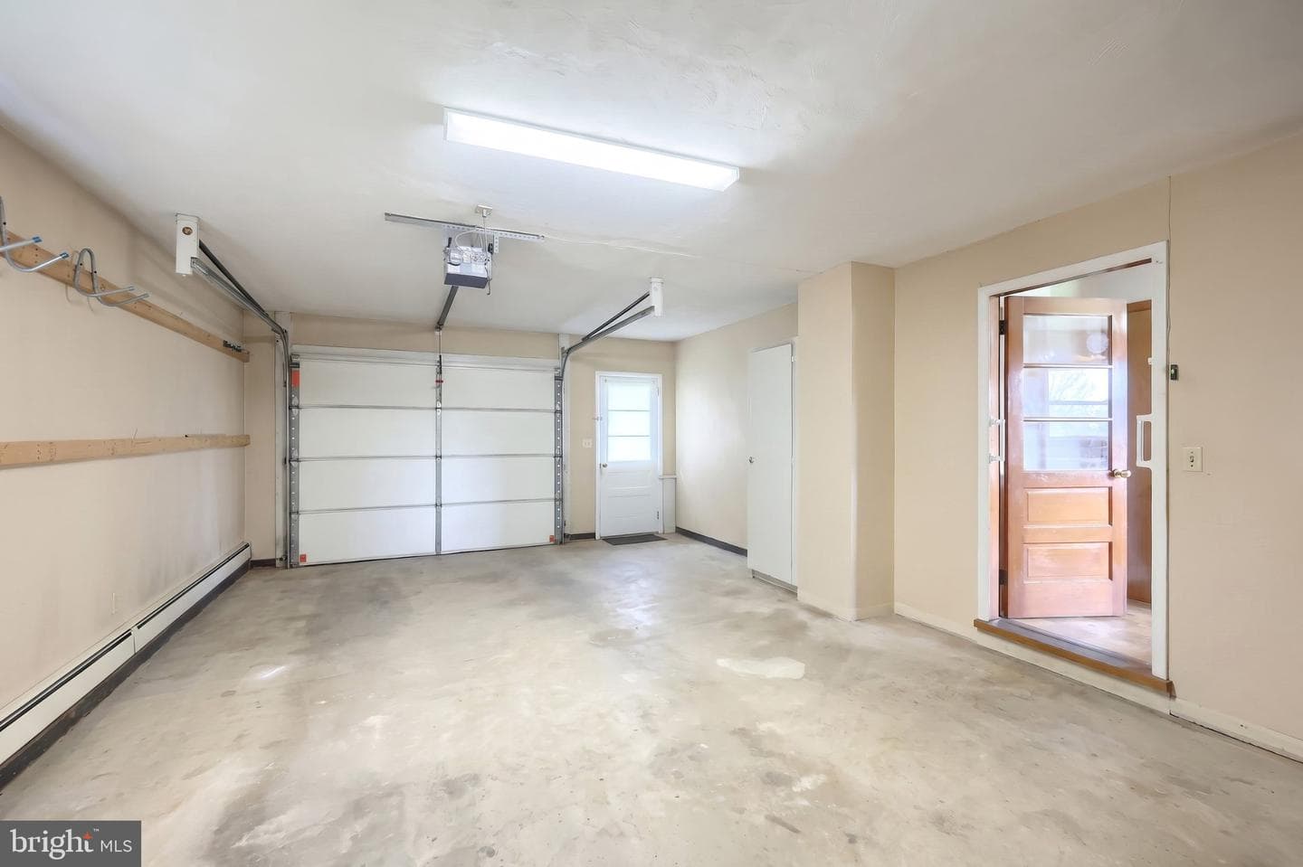 860 Witmer Road photo 16