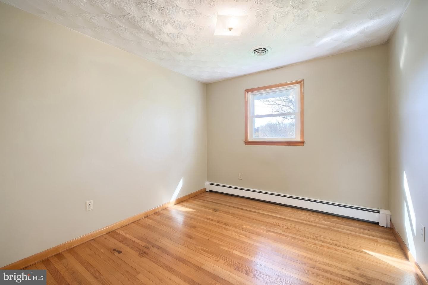 860 Witmer Road photo 19