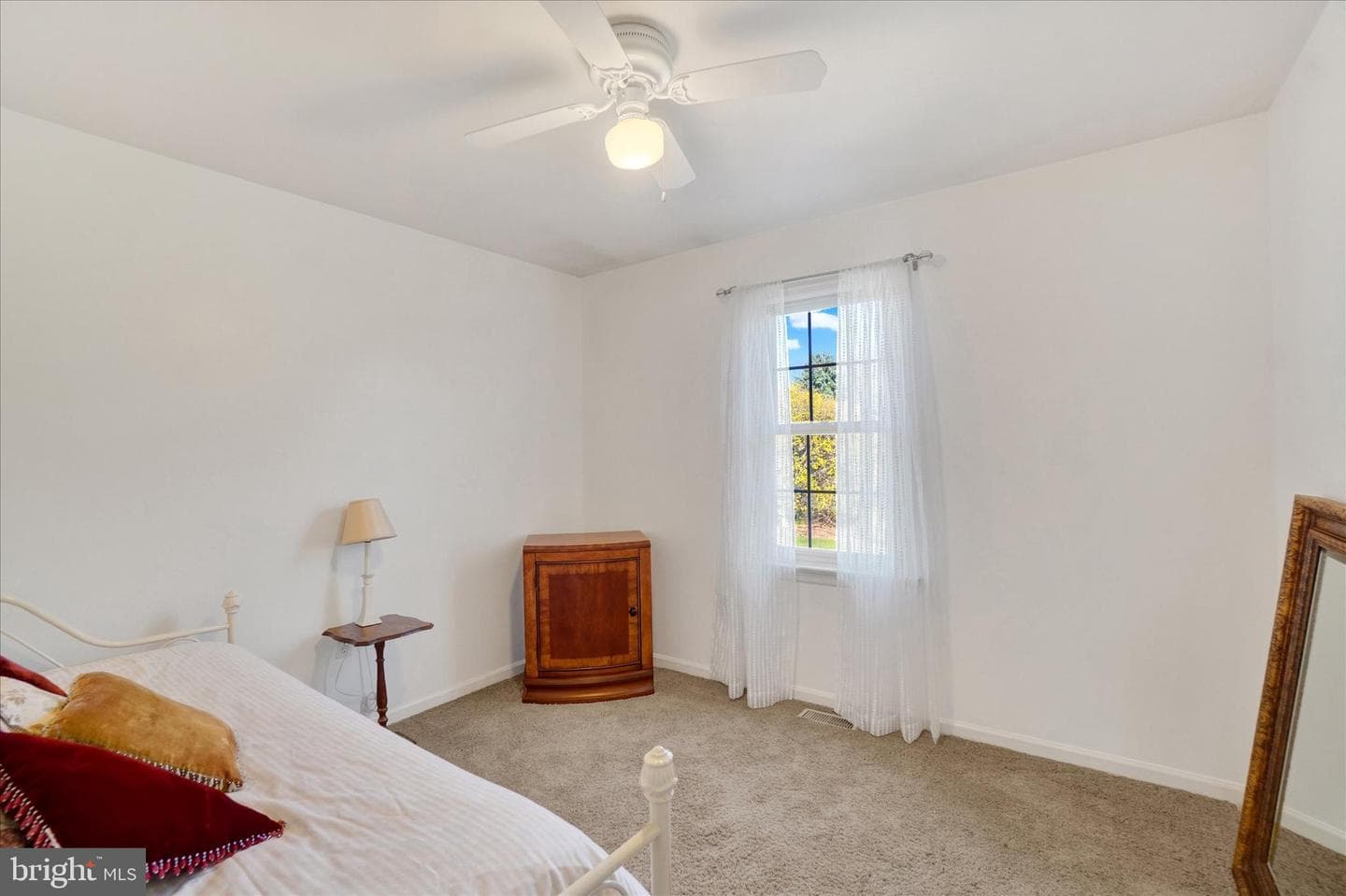 934 Castle Pond Drive photo 19