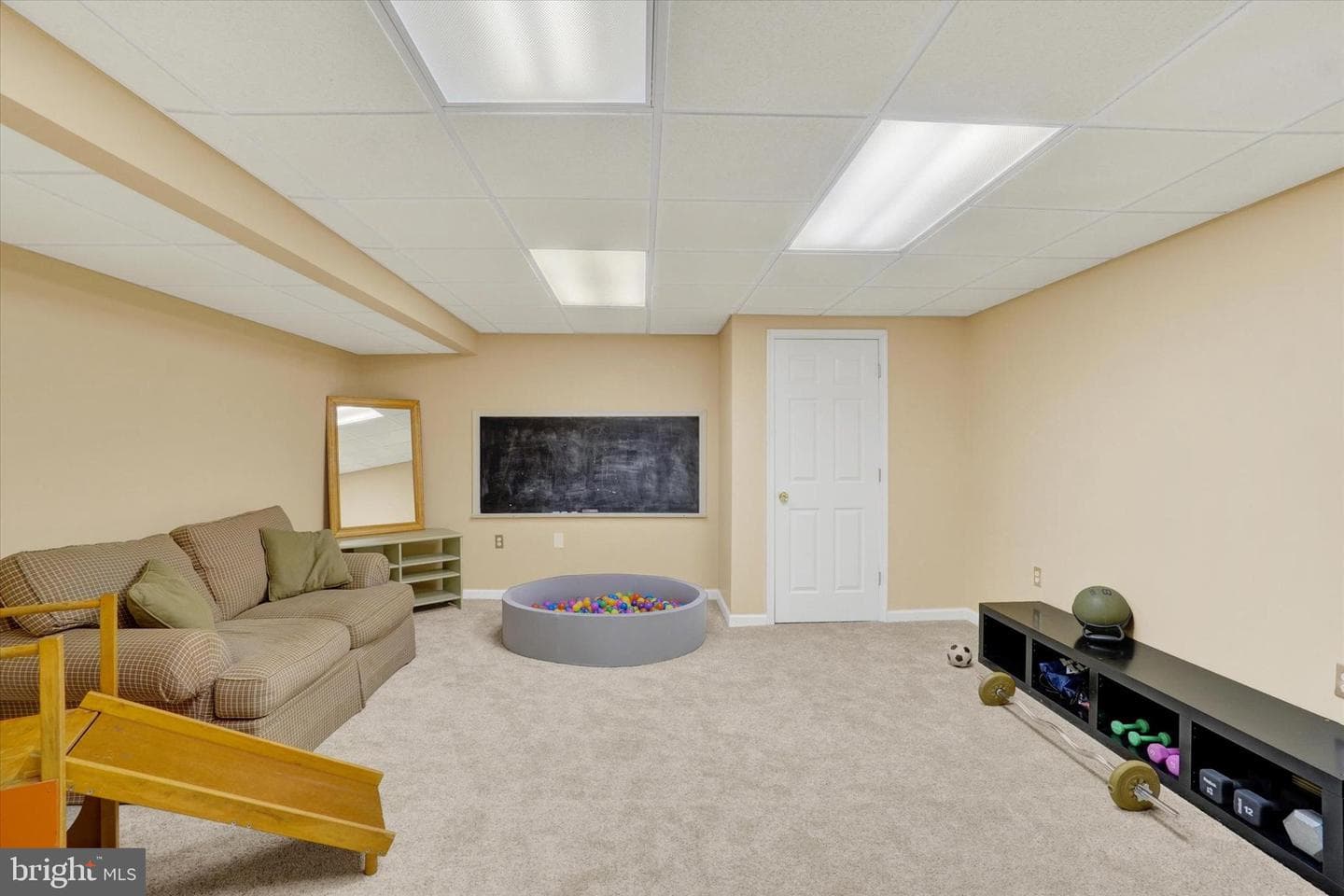 934 Castle Pond Drive photo 31