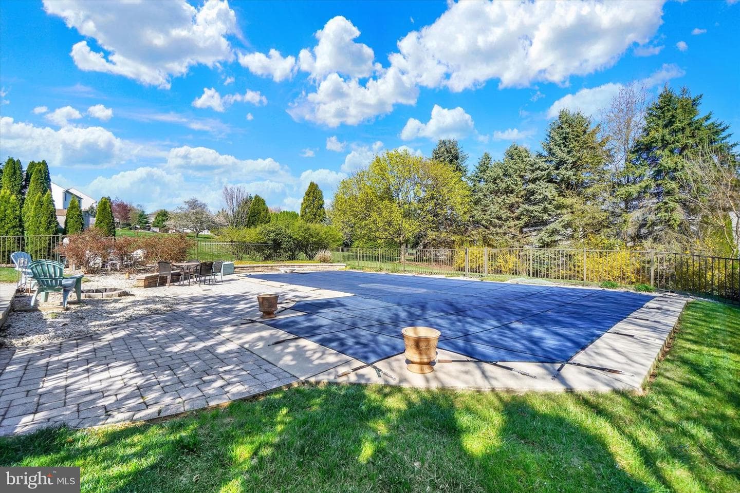 934 Castle Pond Drive photo 36