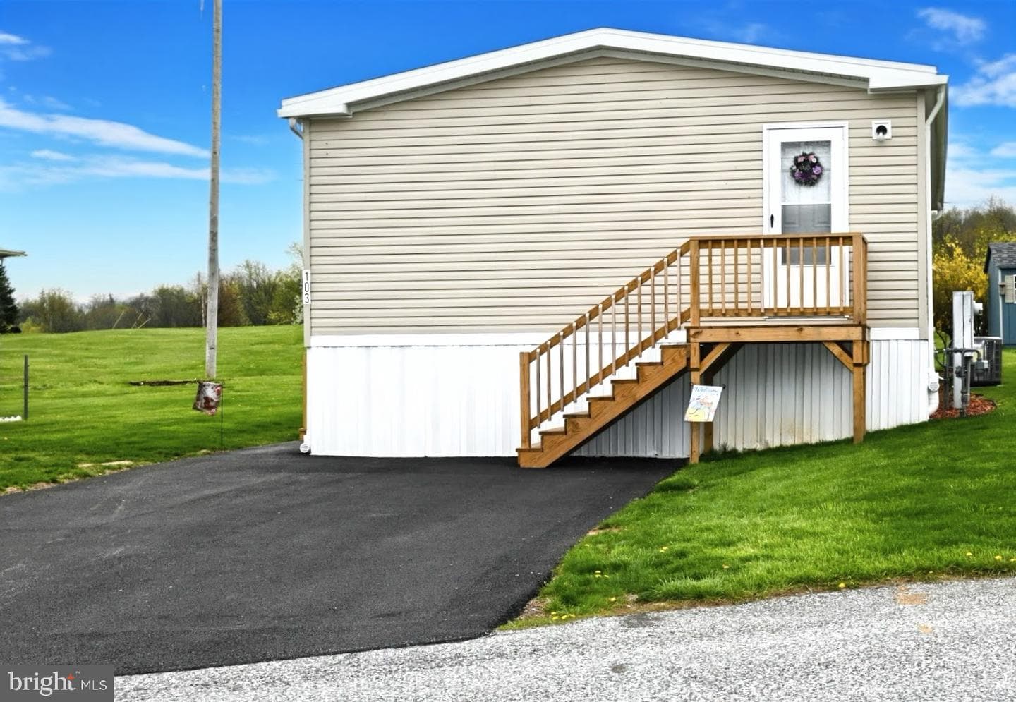 103 Carbridge Road E photo 28