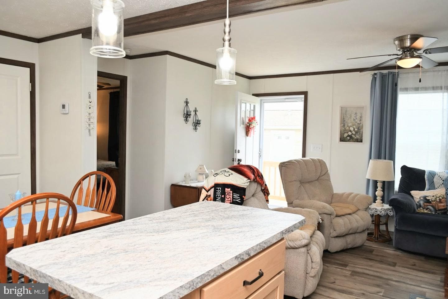 103 Carbridge Road E photo 5