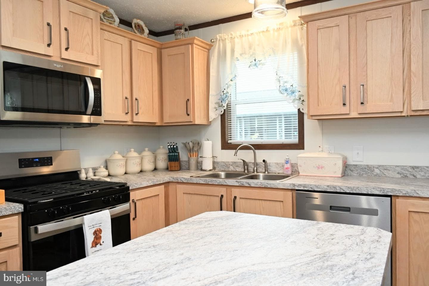 103 Carbridge Road E photo 9