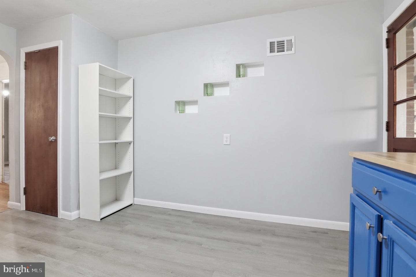 456 York Street photo 12