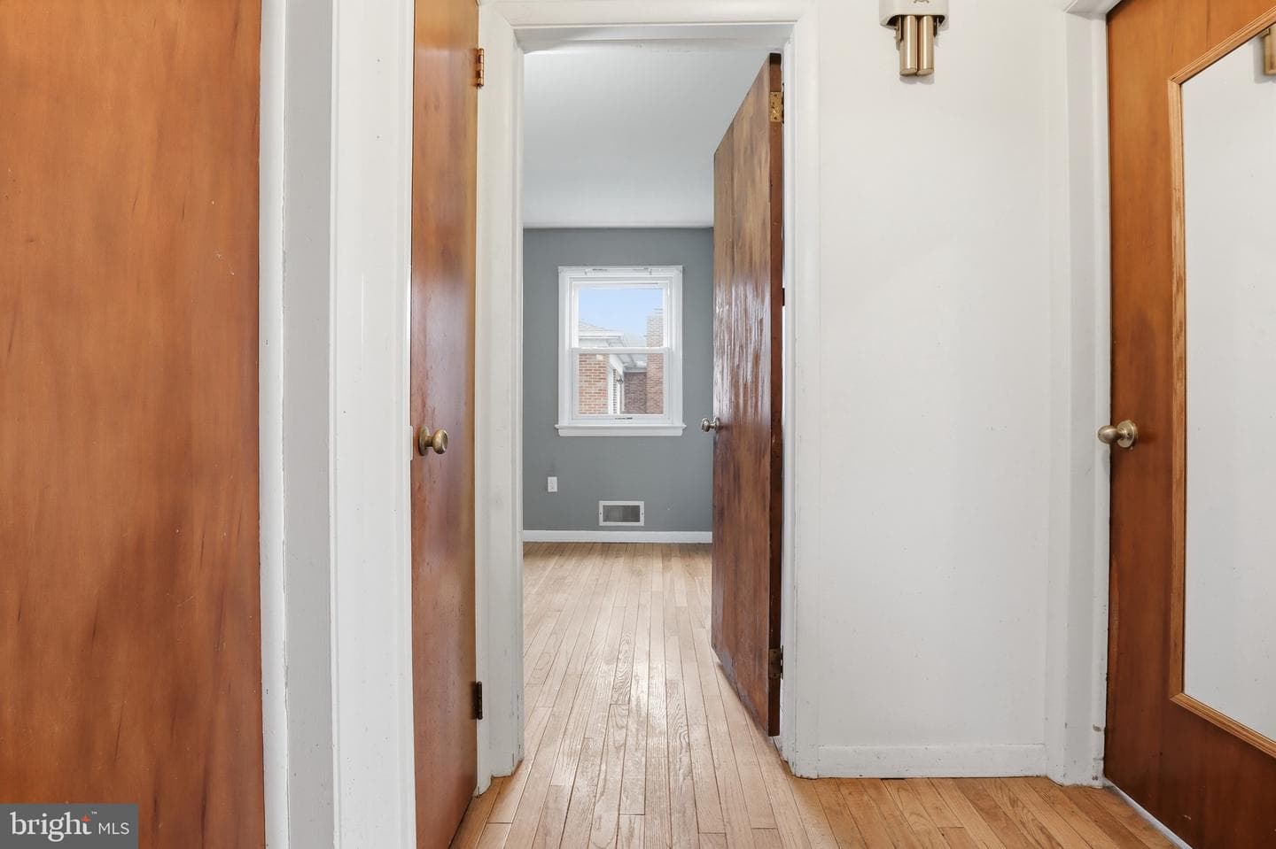456 York Street photo 13